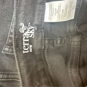Terra Sky BLACK skinny jeans.